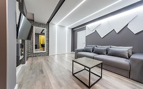 Luxrent Apartments On Lesi Ukrainki - Kiev